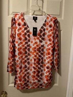 Polka dot top peach and brown